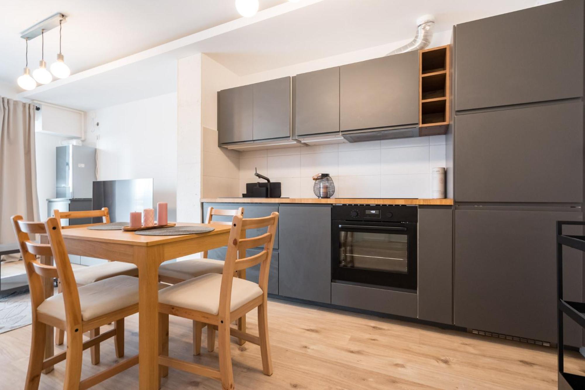 Arrivederci - Elegant 1Br In Belvedere Residence Bukares Bagian luar foto