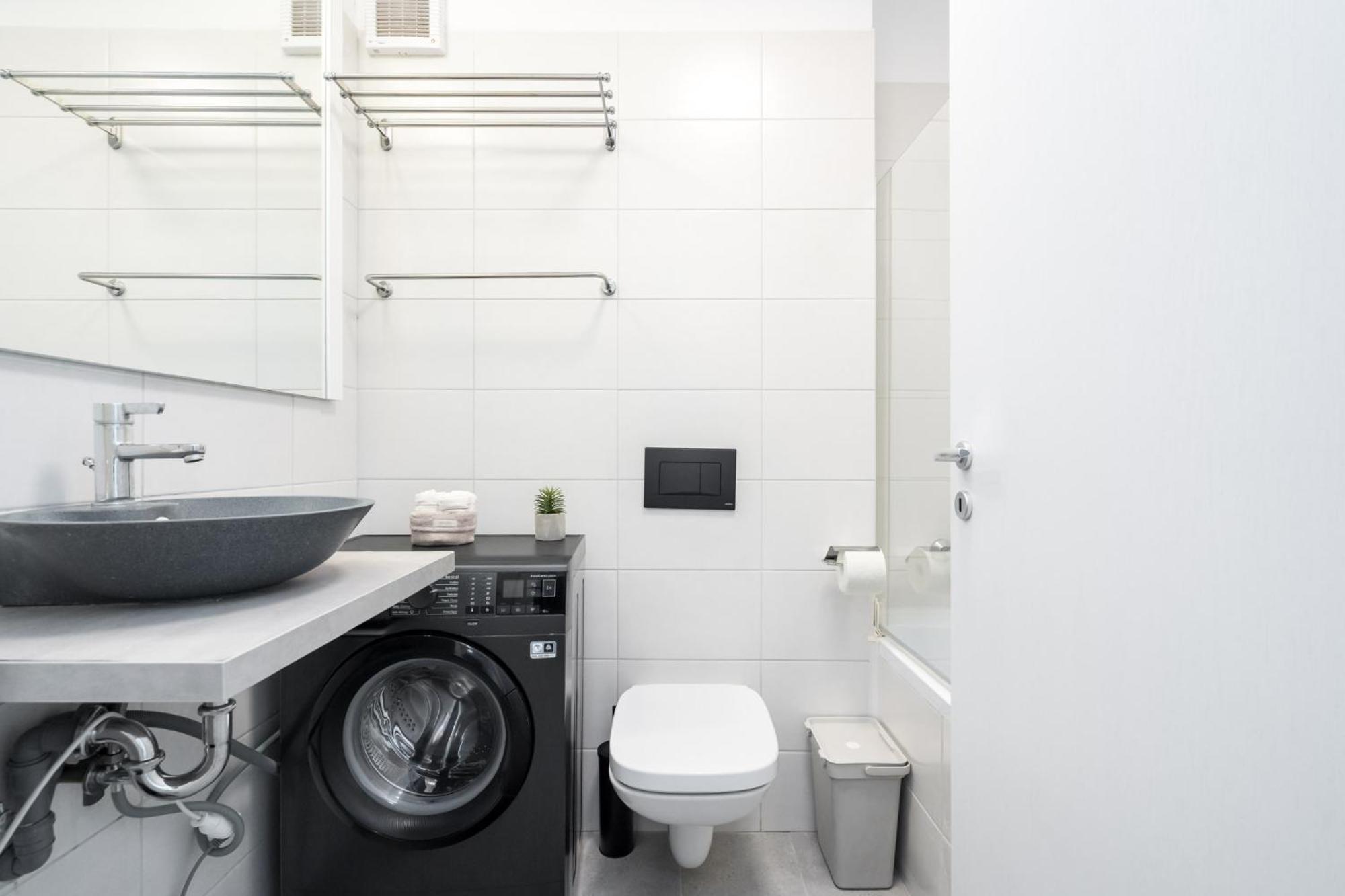 Arrivederci - Elegant 1Br In Belvedere Residence Bukares Bagian luar foto