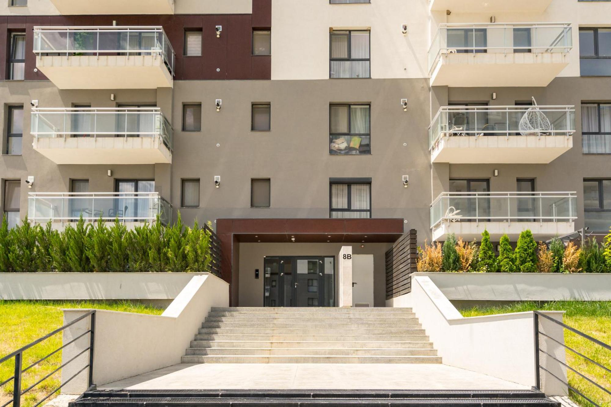 Arrivederci - Elegant 1Br In Belvedere Residence Bukares Bagian luar foto