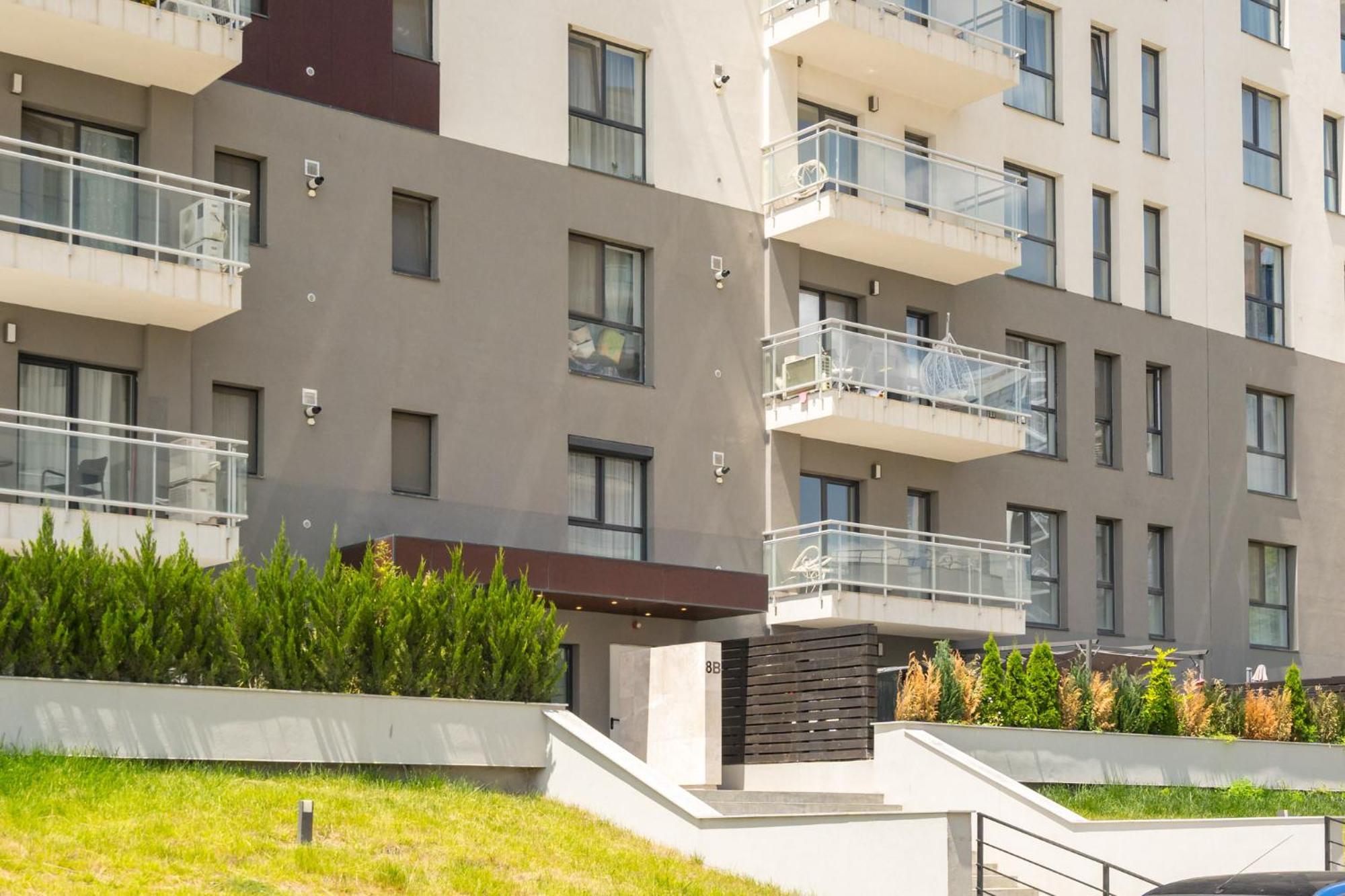 Arrivederci - Elegant 1Br In Belvedere Residence Bukares Bagian luar foto